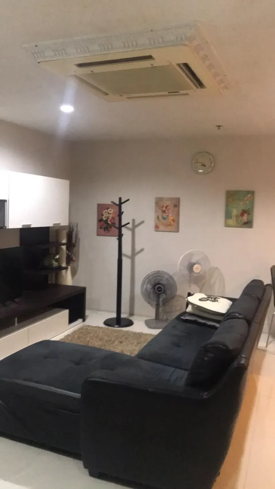 Condo · 1 bd · 1 ba · 58 m²
