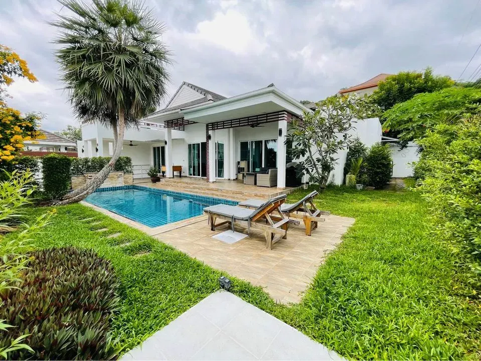 Villa · 4 ห้องนอน · 3 ห้องน้ำ · 250 m²