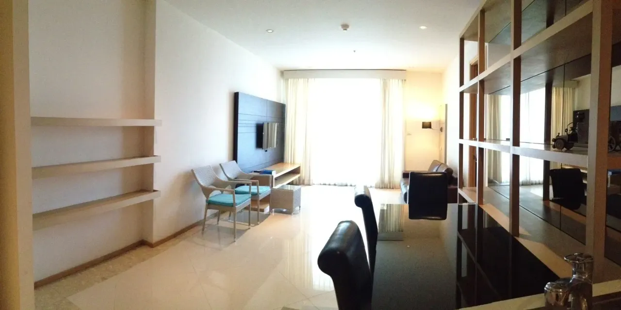 Condo · 1 bd · 1 ba · 65 m²