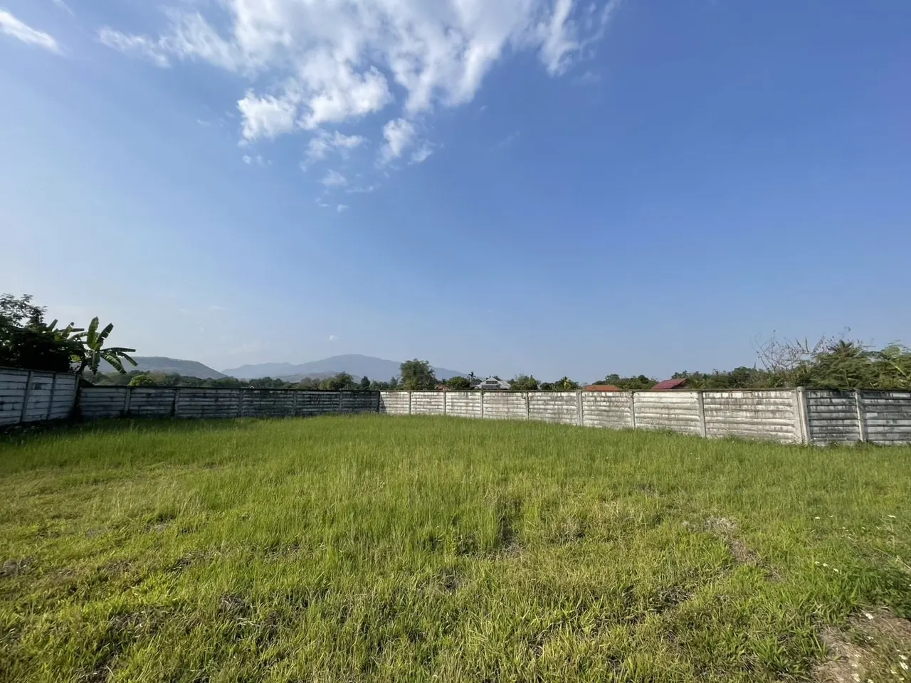 Land · 504 m²