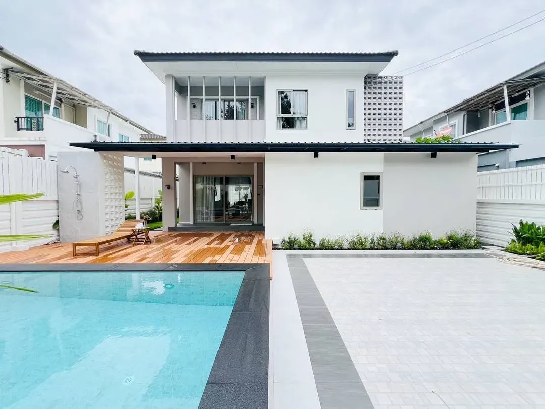 Villa · 4 ห้องนอน · 4 ห้องน้ำ · 207 m²
