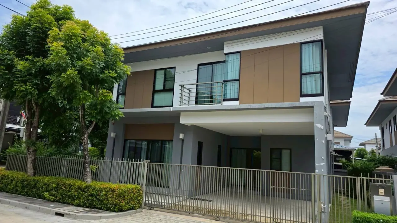 House · 5 室 · 5 卫 · 226 m²