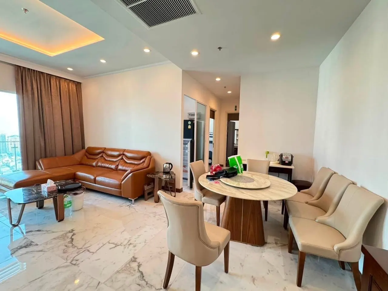 Condo · 3 bd · 3 ba · 114 m²