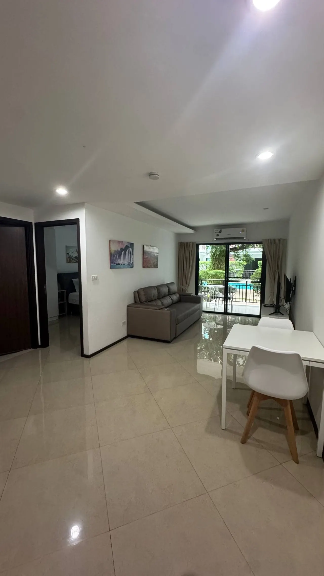 1 bd · 1 ba · 50 m²