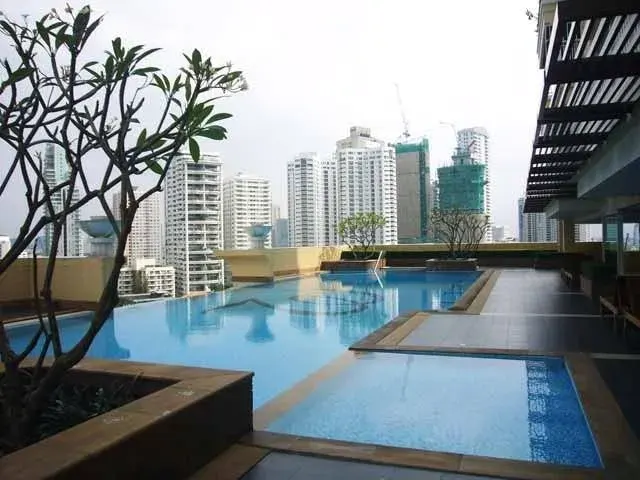 Condo · 3 ห้องนอน · 3 ห้องน้ำ · 166 m²