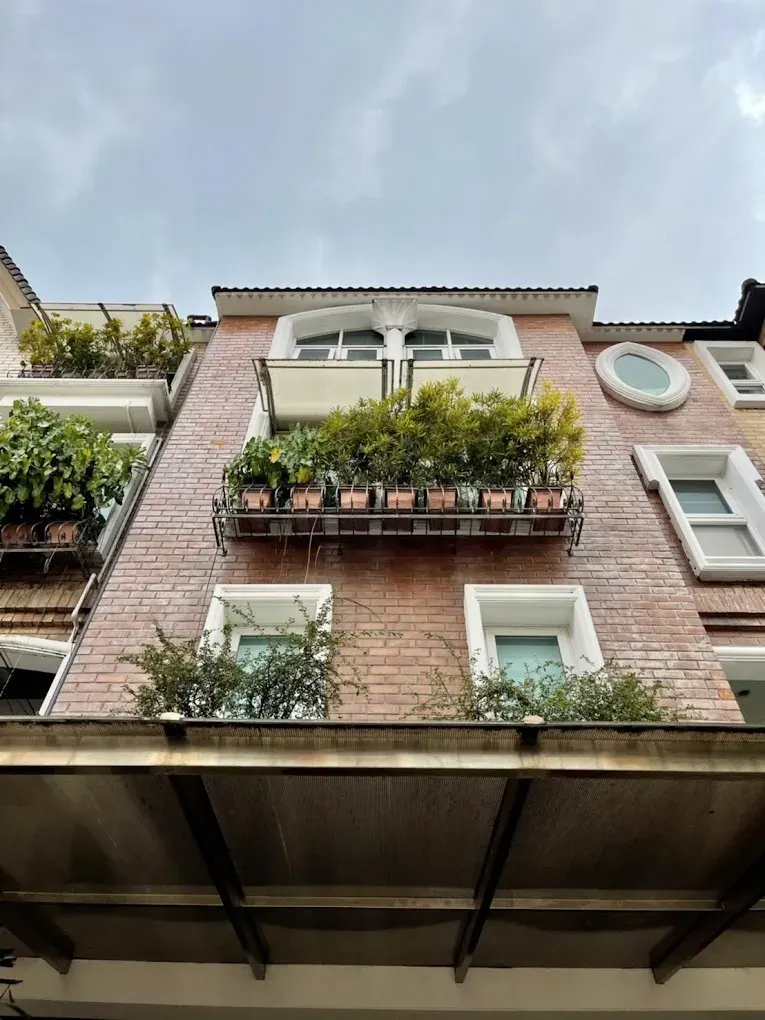 Yenakart Residence