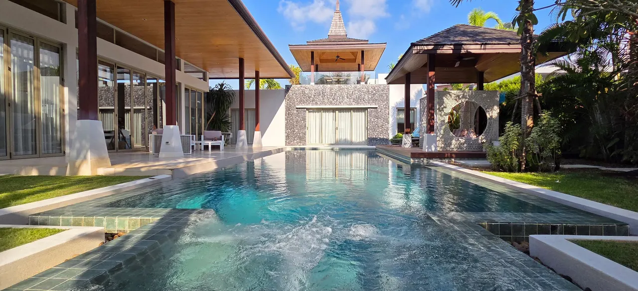 Villa · 5 室 · 6 卫 · 643 m²