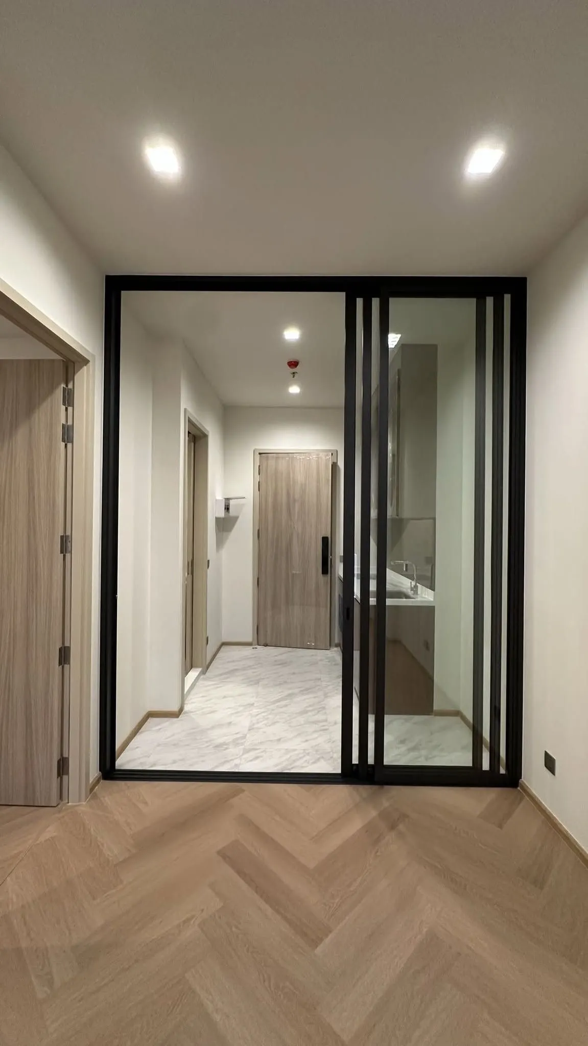 1 ห้องนอน · 1 ห้องน้ำ · 35 m²