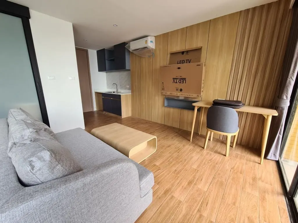 Condo · 1 室 · 1 卫 · 37 m²
