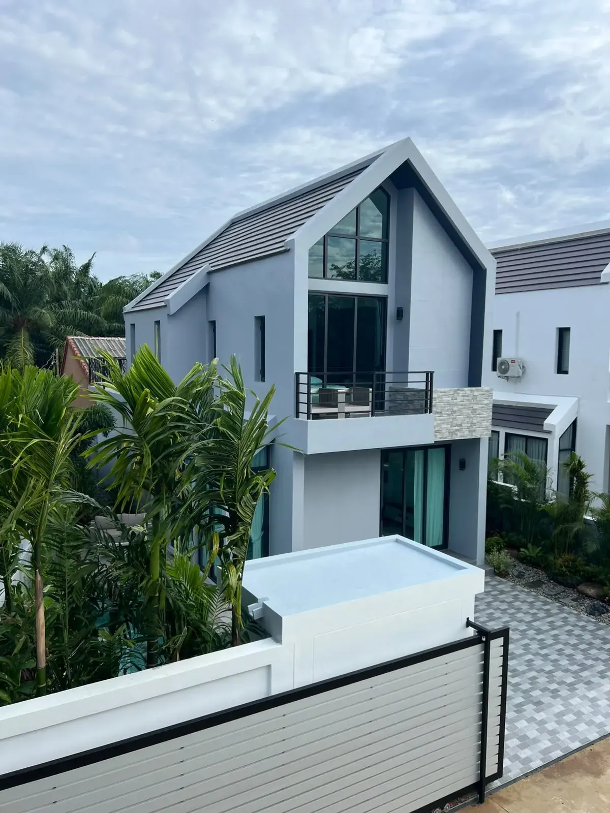 2 ch. · 3 sdb · 150 m²