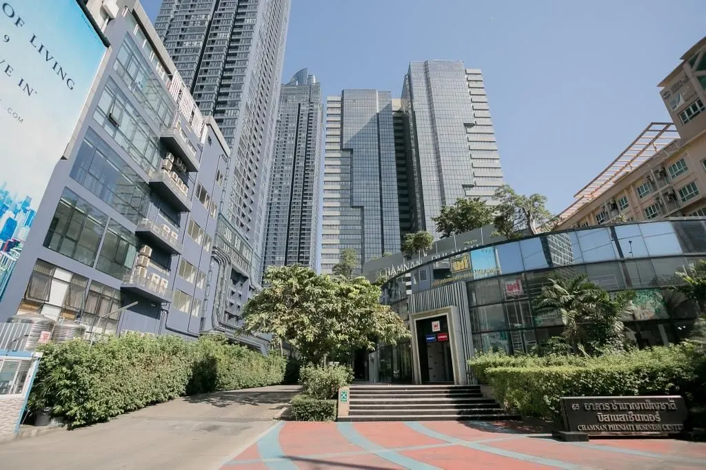 Chamnan Phenjati Business Center