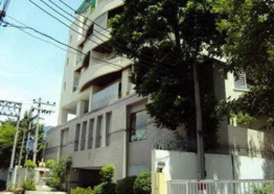 Supreme Place