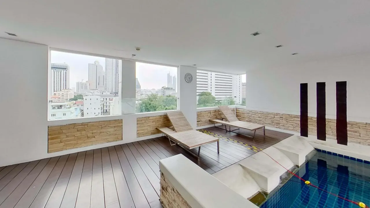 Ivy Sathorn 10