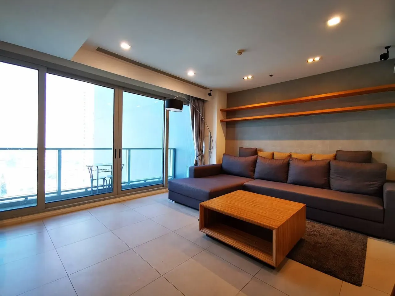 Condo · 1 ห้องนอน · 1 ห้องน้ำ · 68 m²