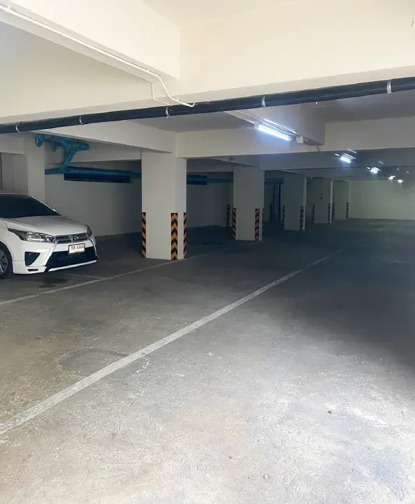 Piamsuk Condominium