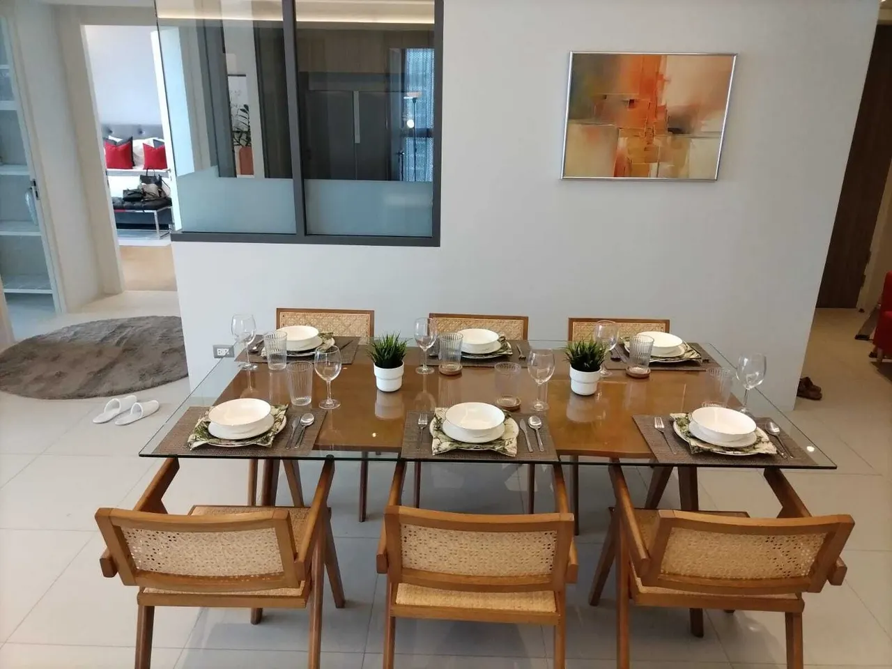 Condo · 3 室 · 2 卫 · 143 m²