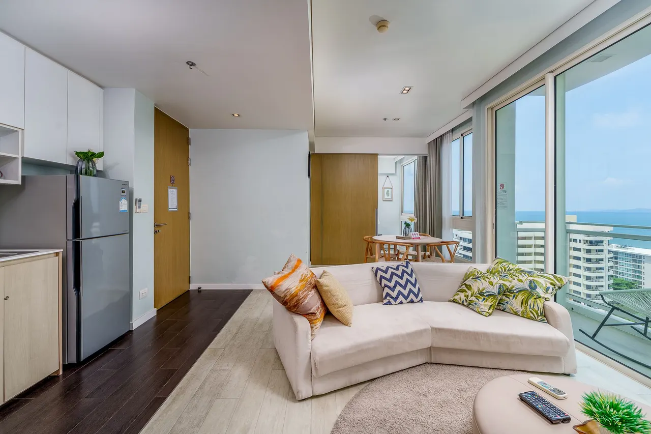 Condo · 2 bd · 2 ba · 56 m²
