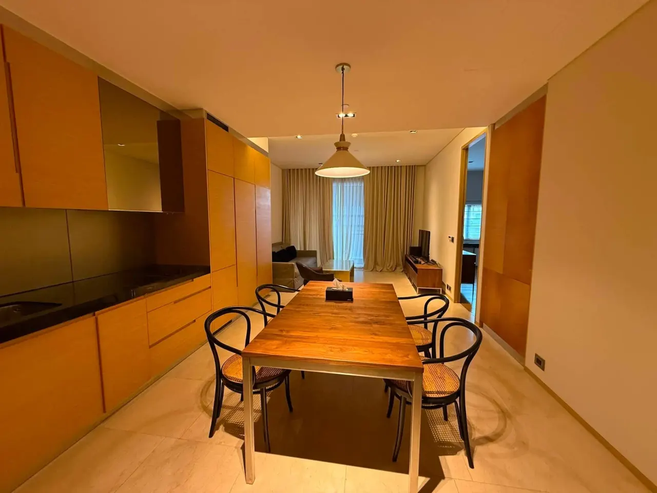 1 ห้องนอน · 1 ห้องน้ำ · 68 m²