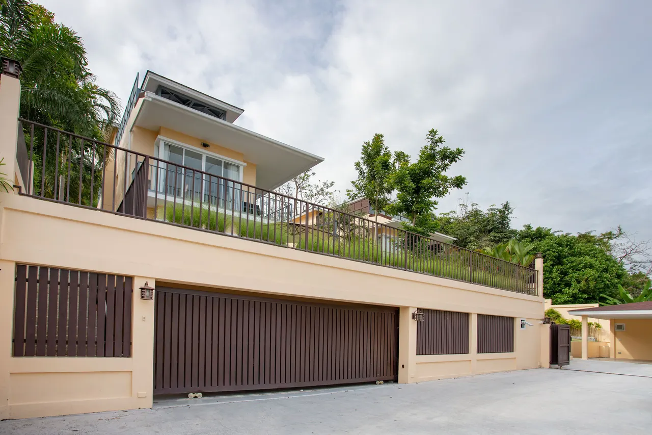 Villa Dragon Back