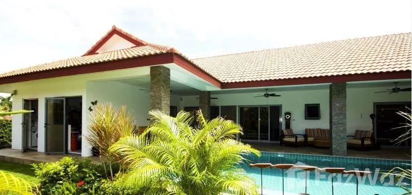 Wijitra Village