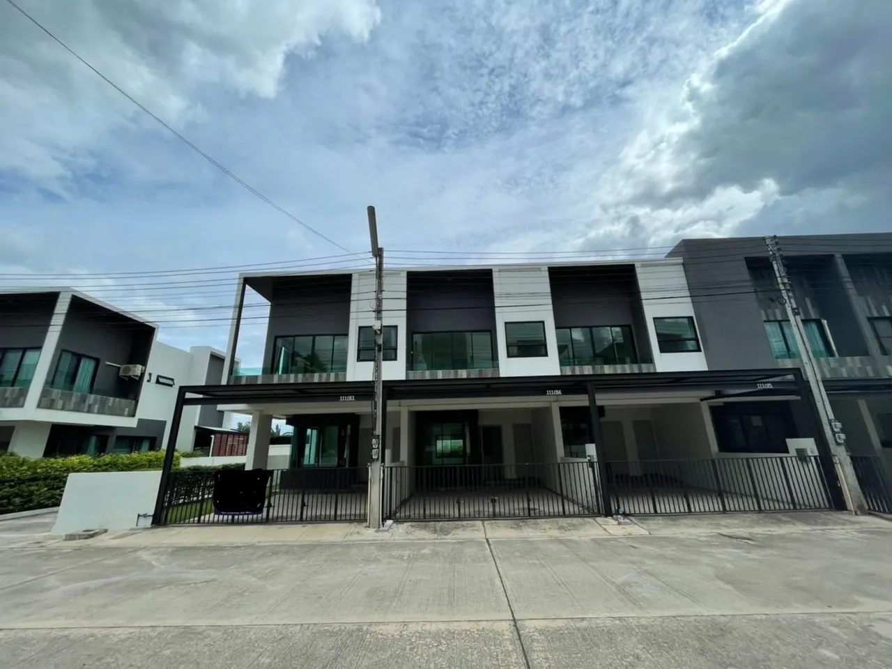 Townhouse · 3 室 · 3 卫 · 175 m²