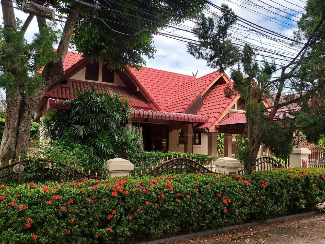 House · 2 ห้องนอน · 2 ห้องน้ำ · 160 m²