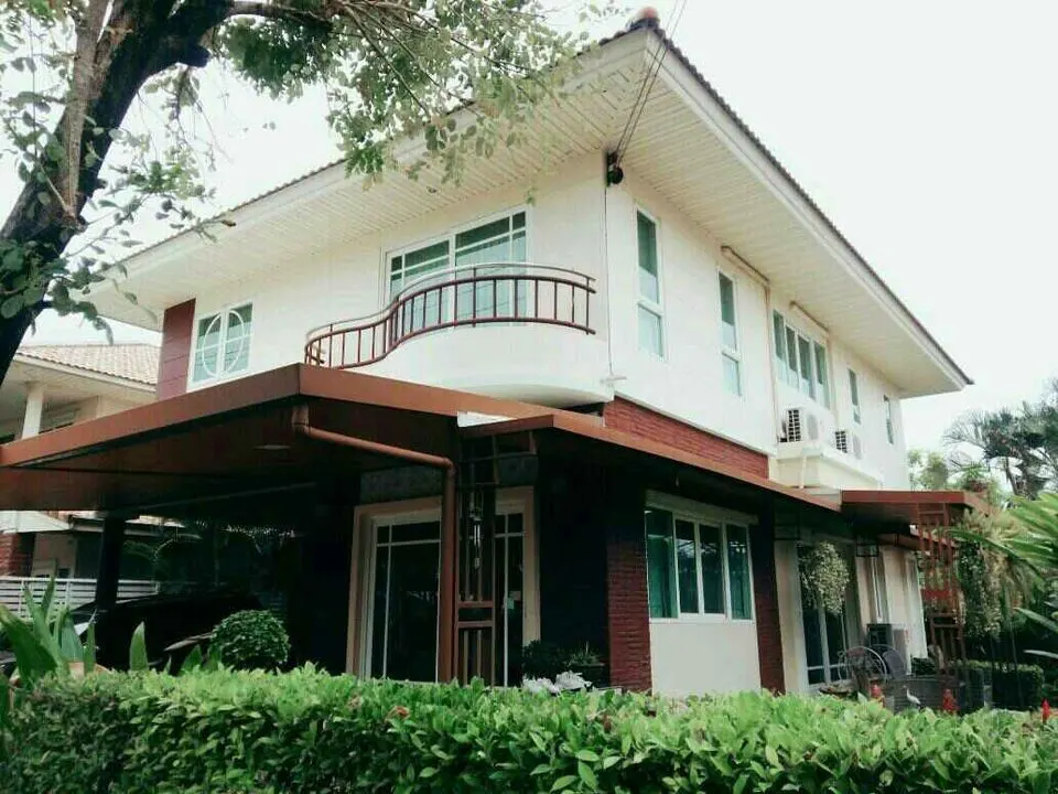House · 4 ch. · 4 sdb · 225 m²