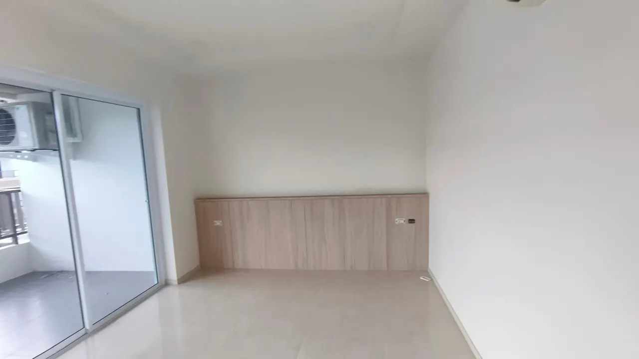 Condo · 1 卫 · 34 m²