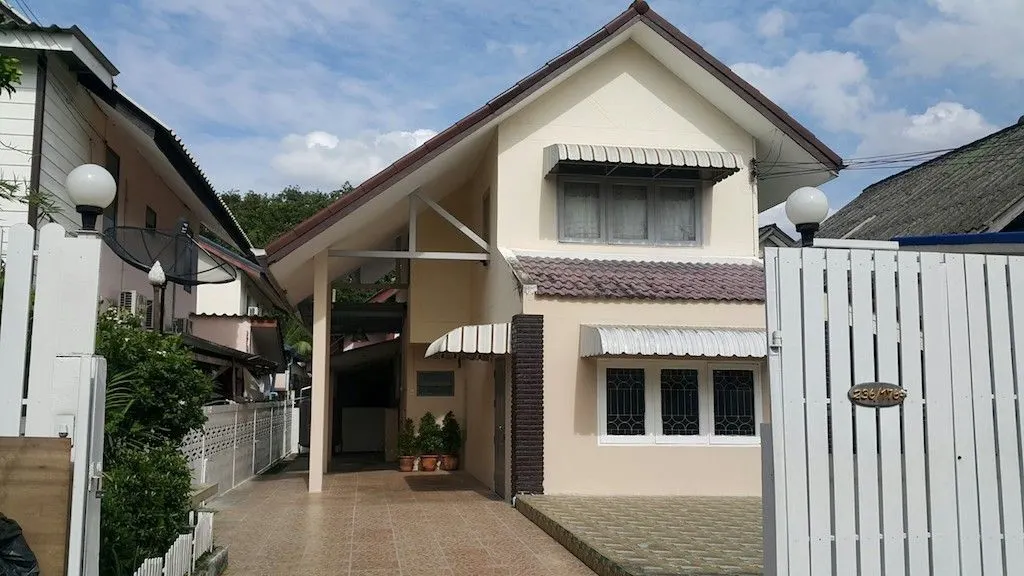 Sahakon Khru Thai Village