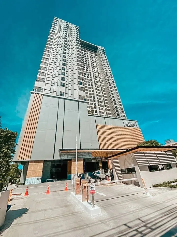 Keen Centre Sriracha