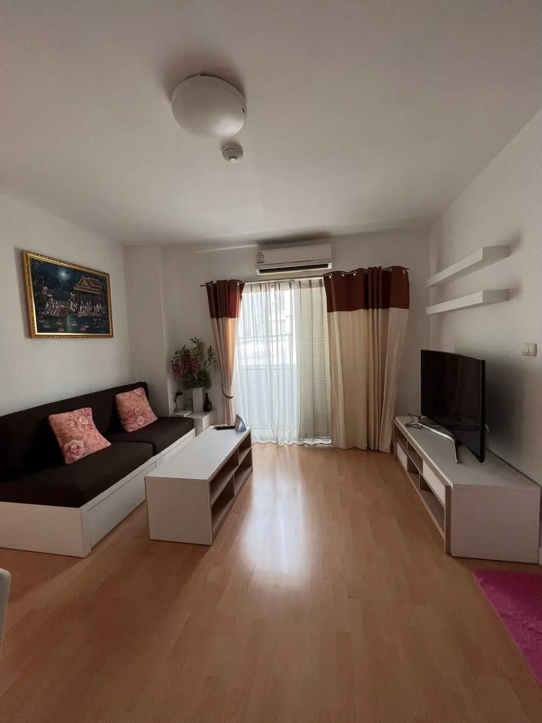 Condo · 2 bd · 2 ba · 52 m²