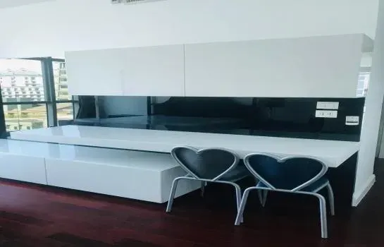 Condo · 2 bd · 2 ba · 132 m²