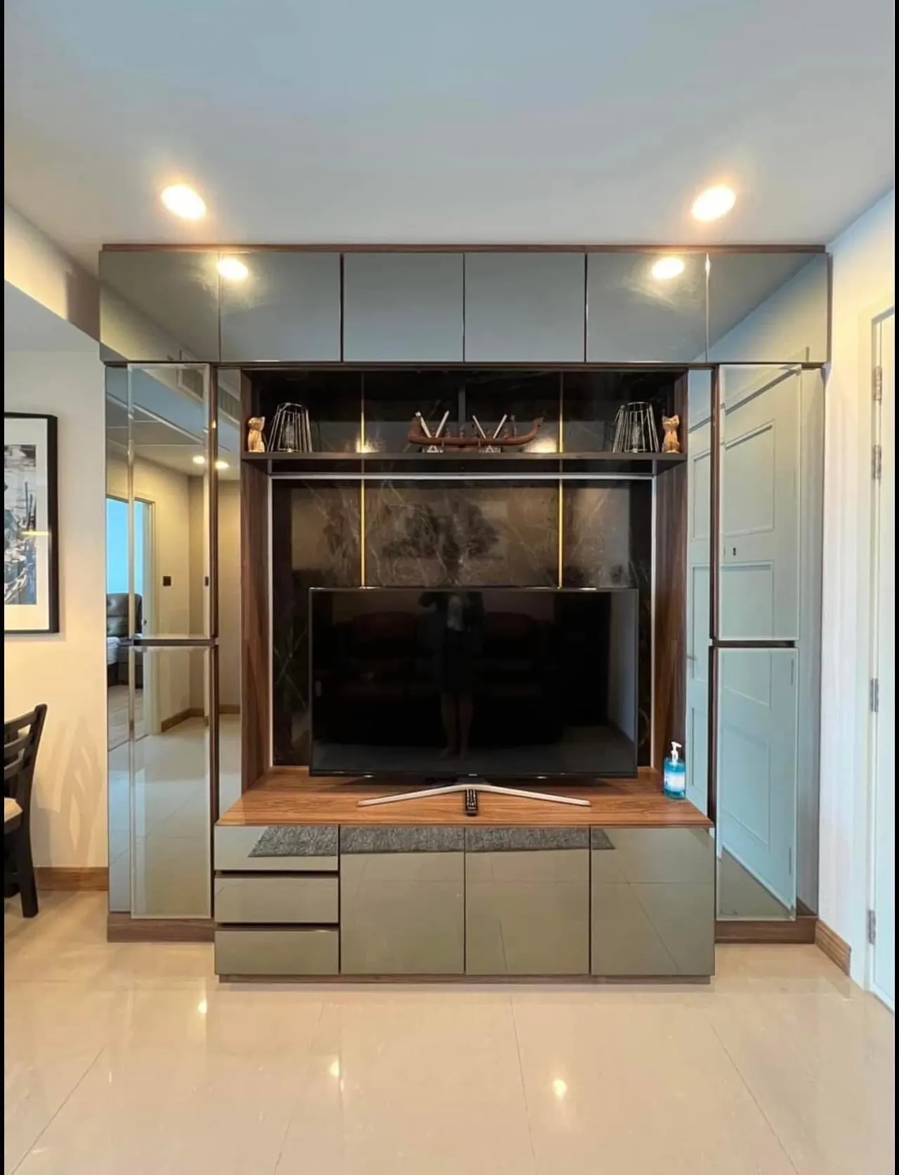 Condo · 1 bd · 1 ba · 42 m²