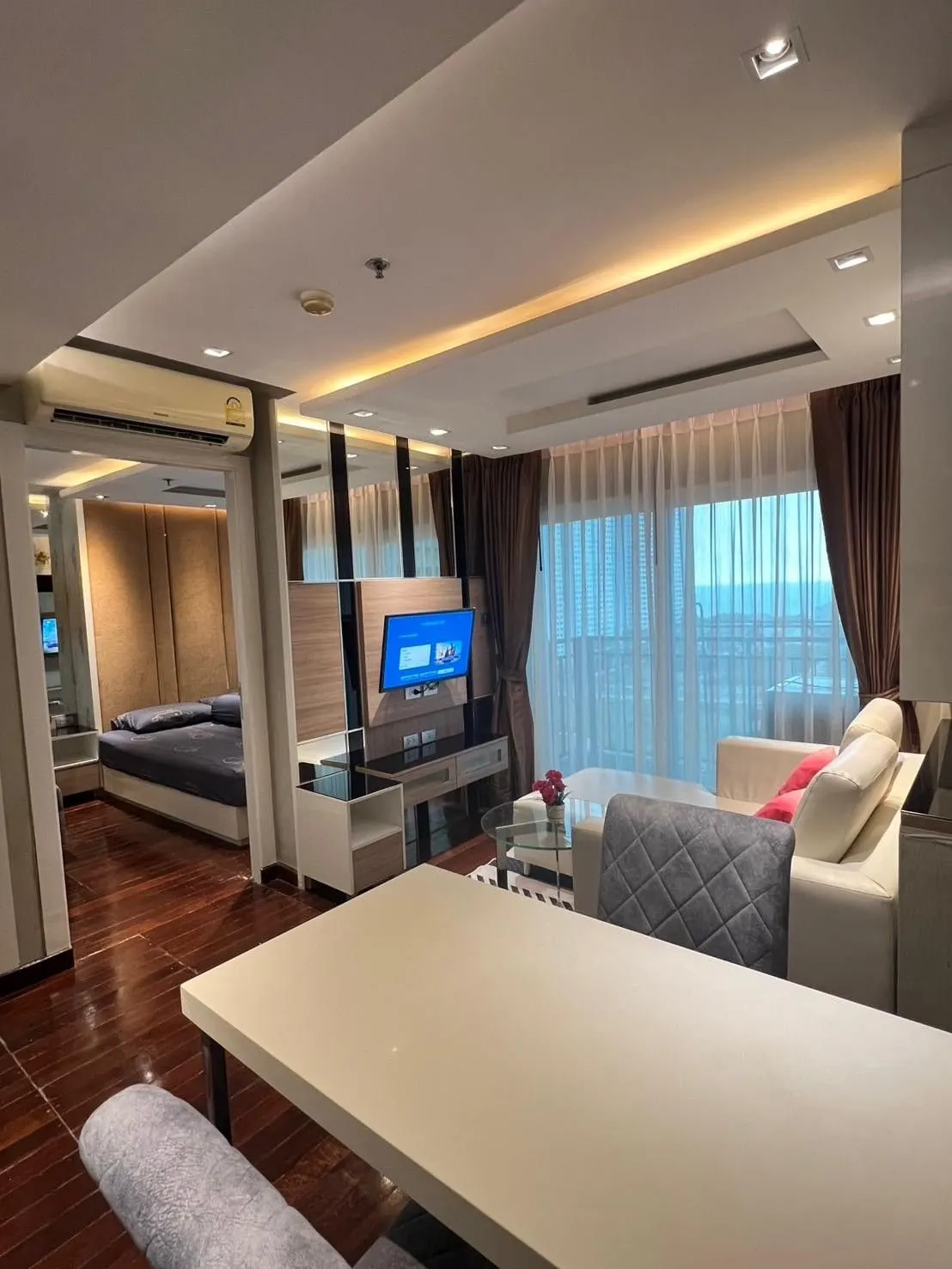 Condo · 1 bd · 1 ba · 33 m²
