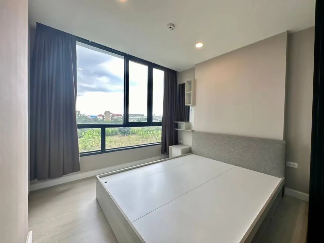 Condo · 1 室 · 1 卫 · 27 m²