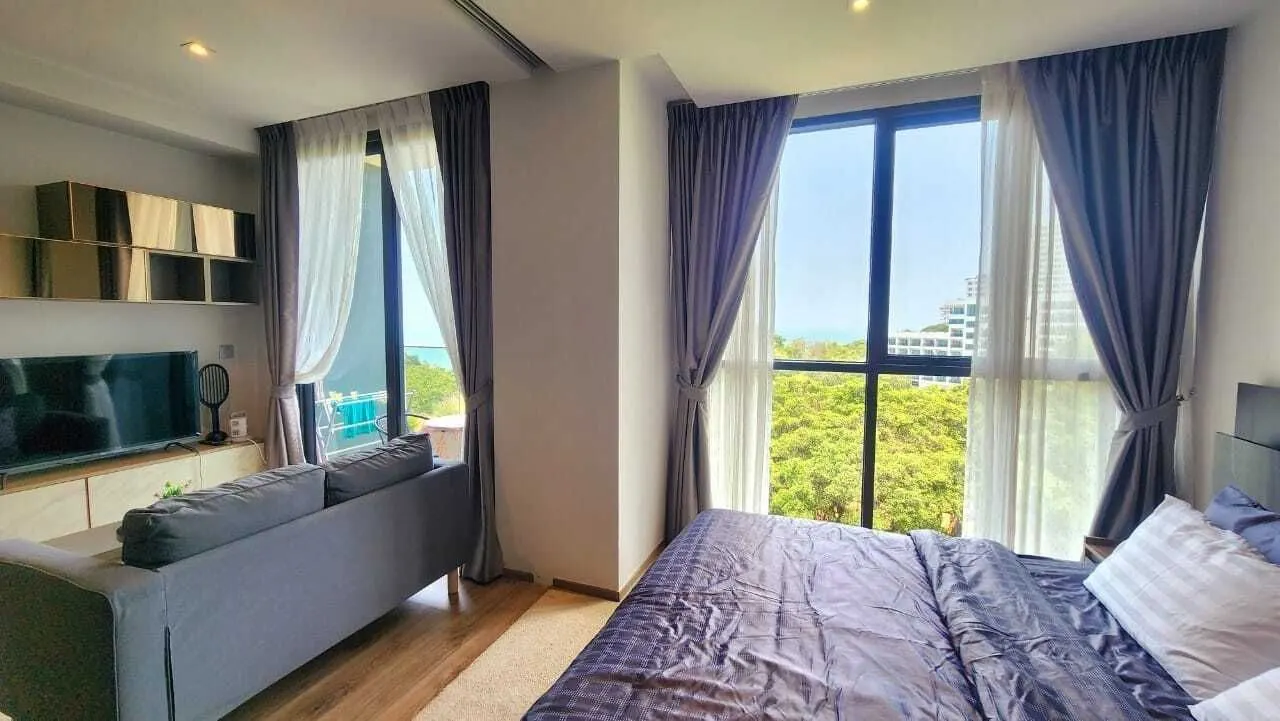 Condo · 1 室 · 1 卫 · 33 m²