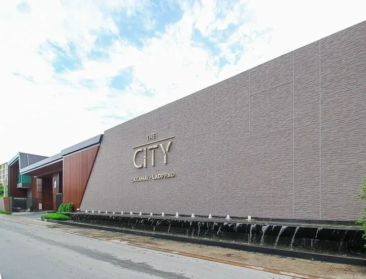 The City Ekkamai - Ladprao