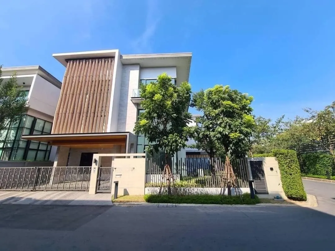 House · 5 ch. · 7 sdb · 439 m²