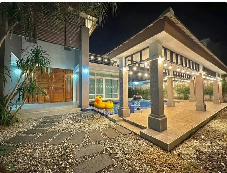 Villa · 4 ห้องนอน · 6 ห้องน้ำ · 504 m²