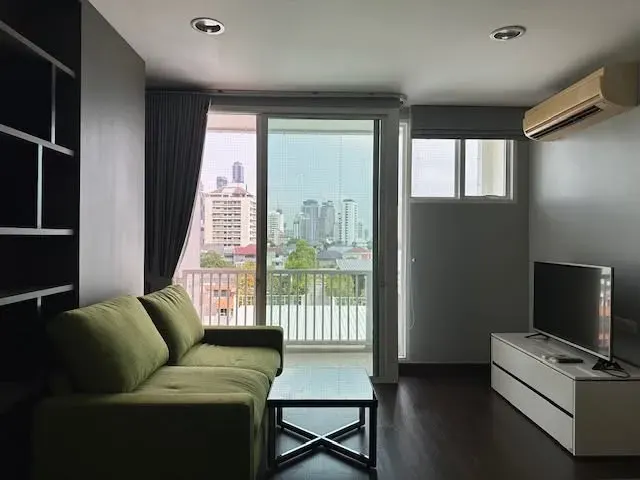 1 bd · 1 ba · 48 m²