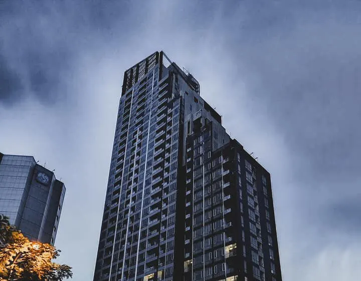 The Rich Ploenchit - Nana