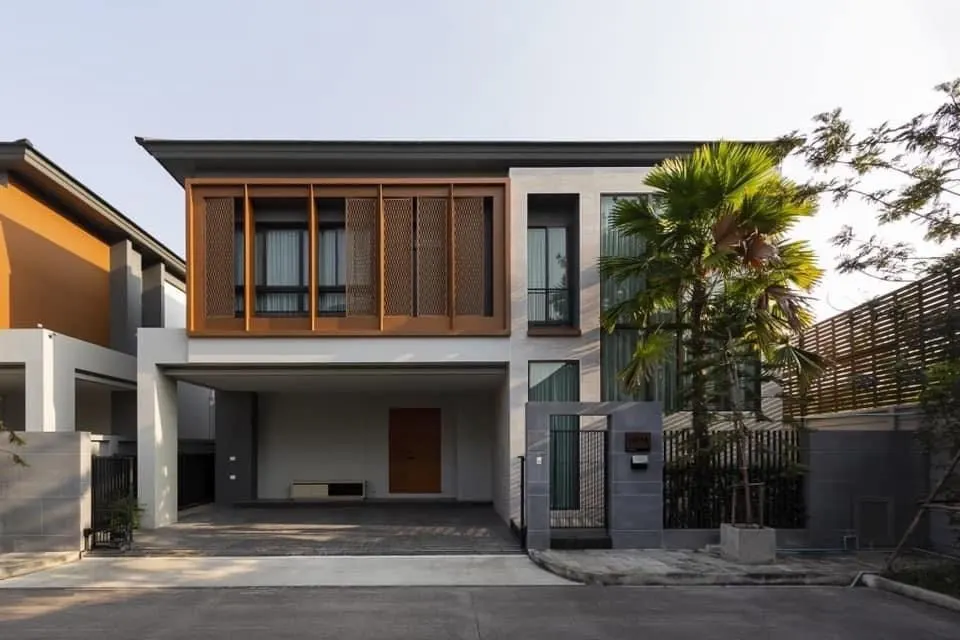 Villa · 4 ห้องนอน · 5 ห้องน้ำ · 305 m²