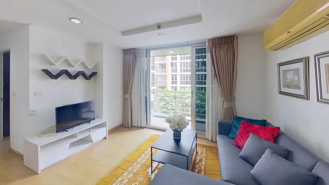 Condo · 2 室 · 2 卫 · 70 m²