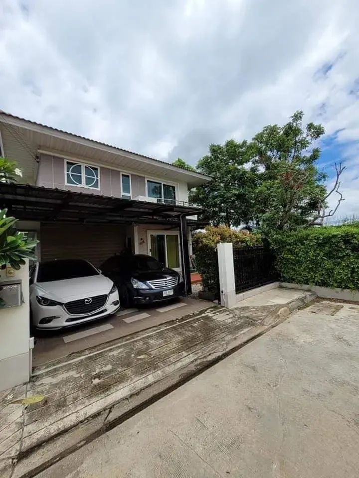 House · 4 ch. · 3 sdb · 221 m²