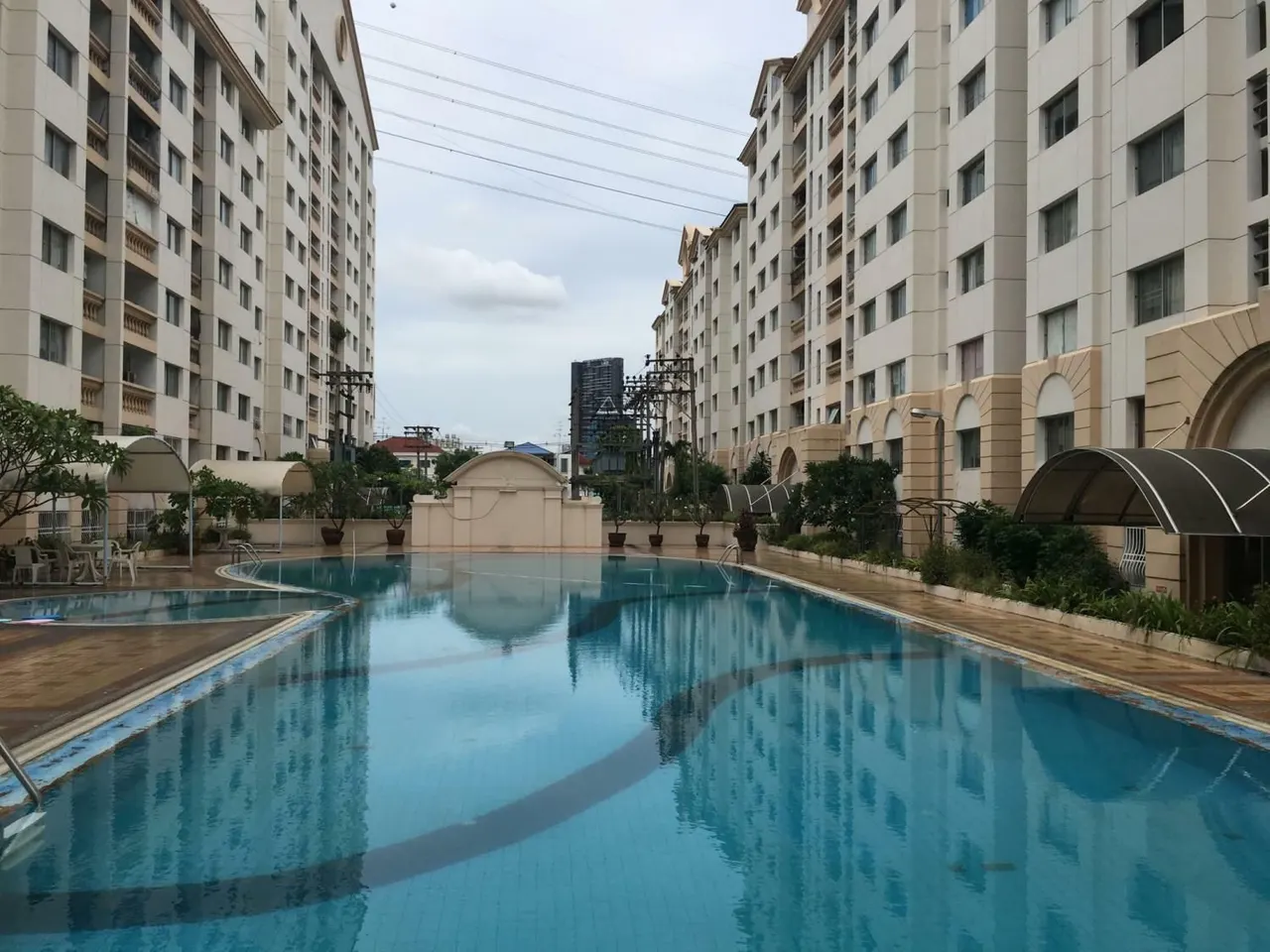 Century Park Condominium