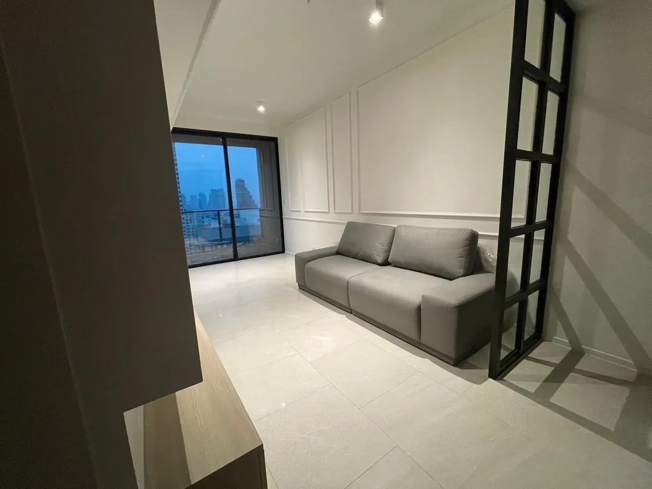 Condo · 1 室 · 1 卫 · 49 m²