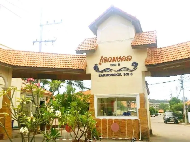 Eakmongkol 8