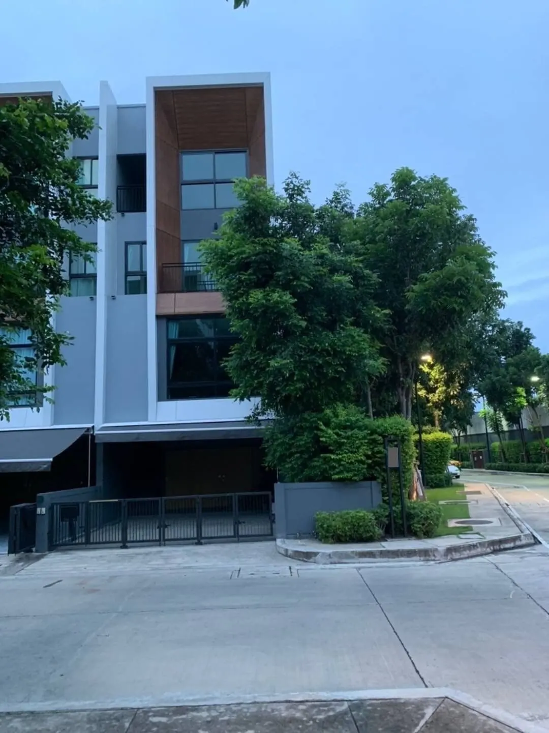 Townhouse · 3 ch. · 4 sdb · 185 m²