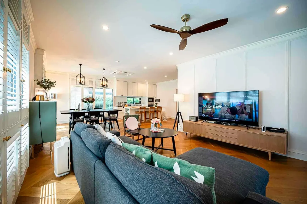 House · 4 ห้องนอน · 5 ห้องน้ำ · 220 m²