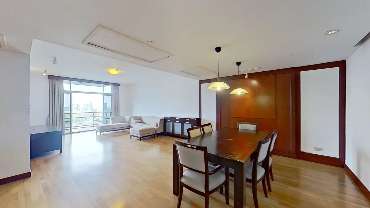 2 室 · 2 卫 · 137 m²